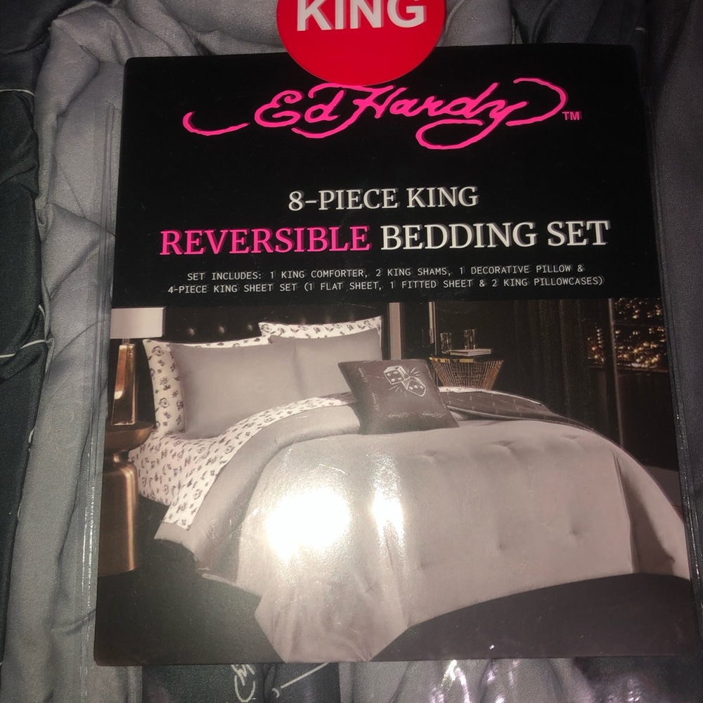 Ed Hardy Reversible King Comforter Set in Gray ‼️ 8 pieces